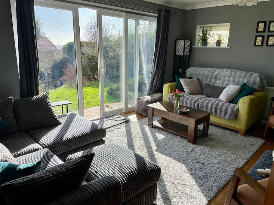 Stunning Charmouth Property With Bay Views! Buitenkant foto