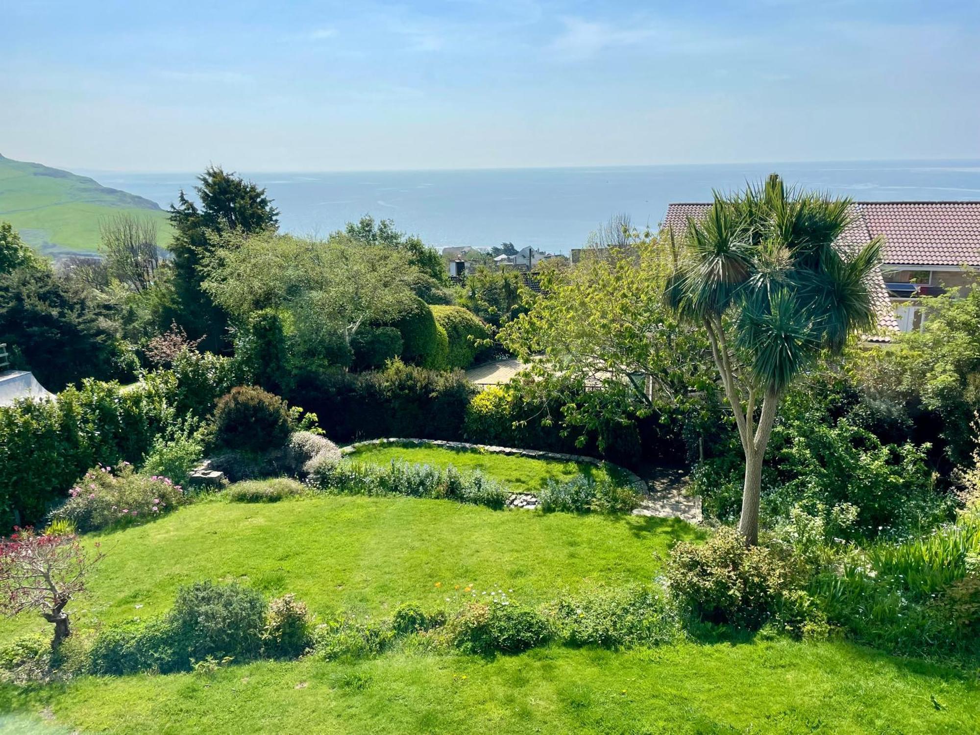 Stunning Charmouth Property With Bay Views! Buitenkant foto