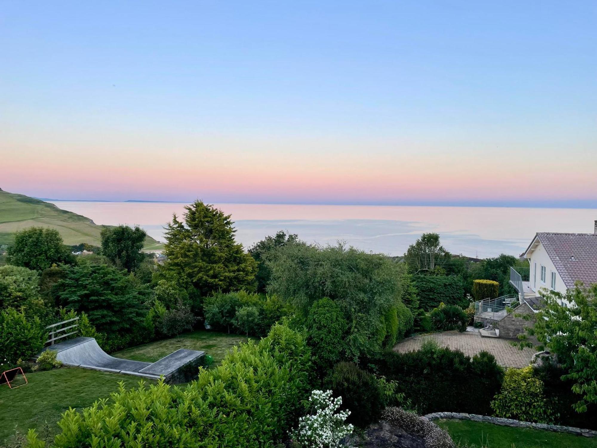 Stunning Charmouth Property With Bay Views! Buitenkant foto